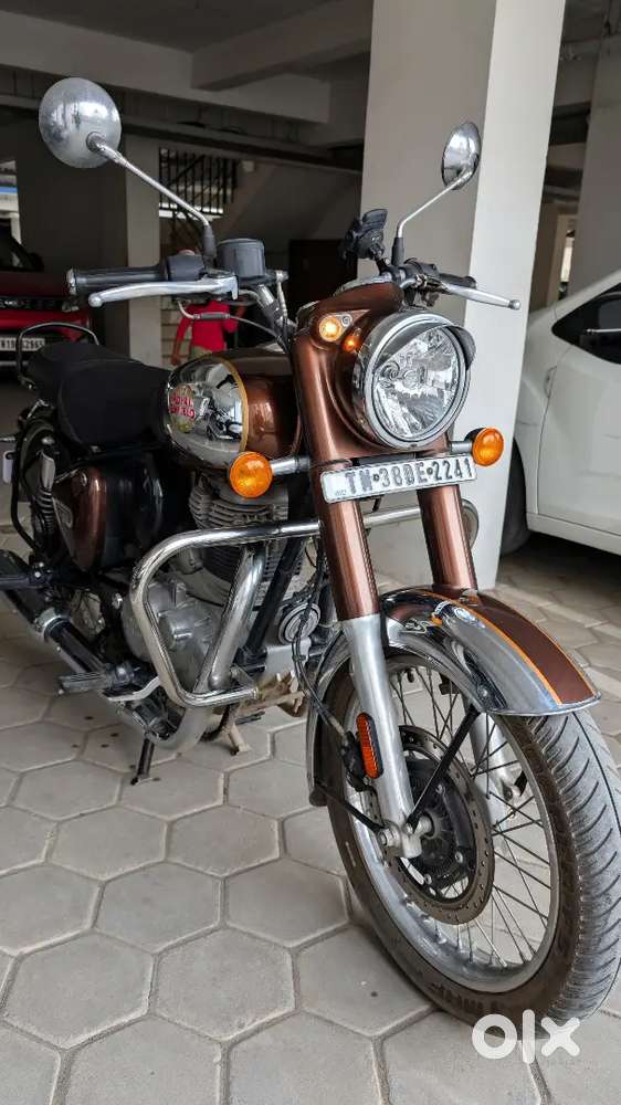 Royal enfield Classic 350 chrome Edition top end model
