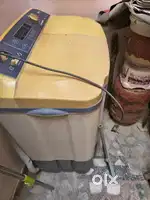 LG semi automatic 7.5 kg