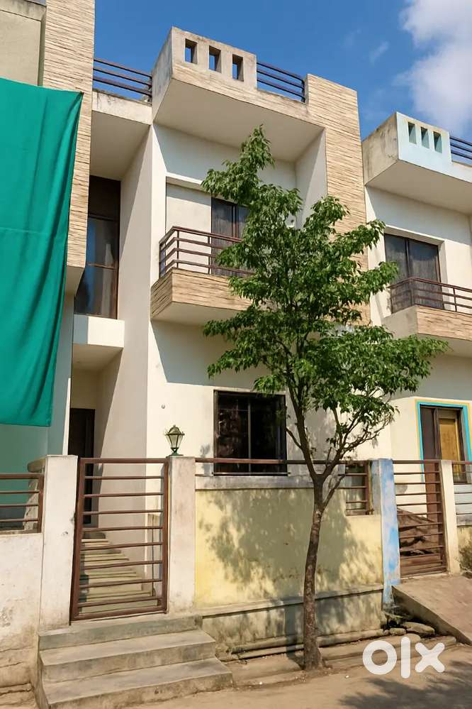 Fully furnished 3 rooms storage mandir 2 Lat bath and kitchen
