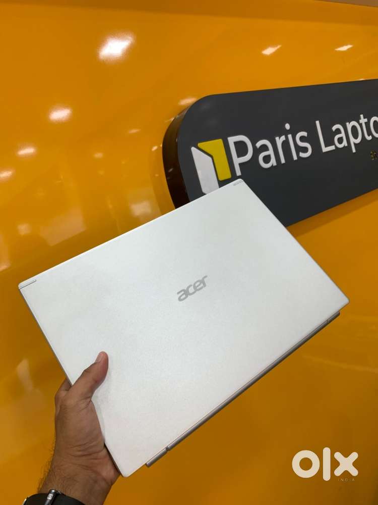 Laptops with warranty and offers!