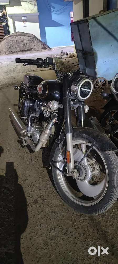 Single head hai full original bike hai kuch bhi chenge nhi hai