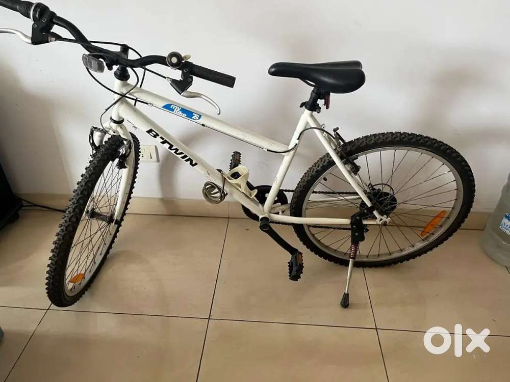 Cycle with gear