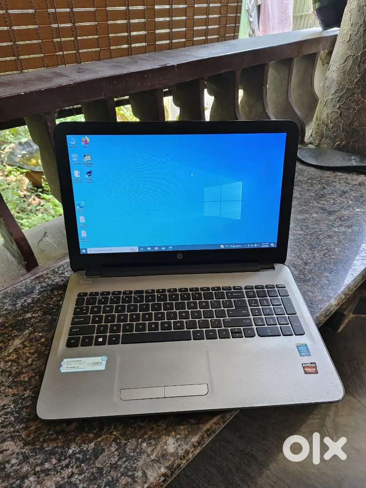 Hp 15.6 inch i3 5th gen laptop good condition