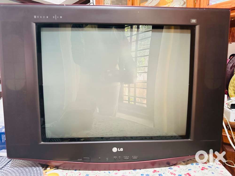 LG - Ultra slim, model:21sb3rv4tp with free stabiliser