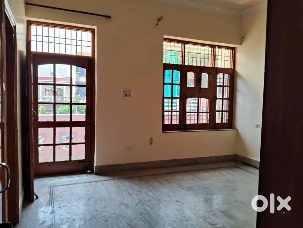 First floor of 10 Marla kothi is available for rent purpose in sec 8