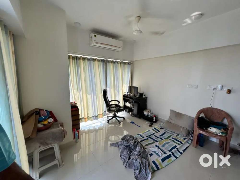 1 BHK flat for rent at agripada in yasmeen tower