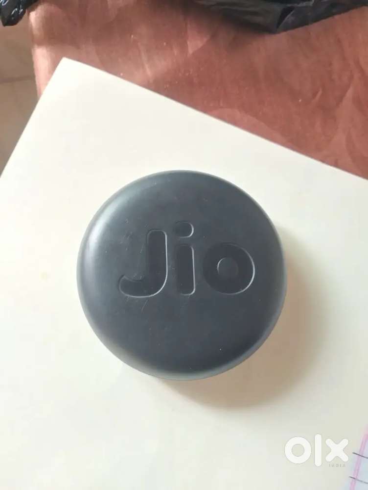 Selling my jio fi pocket wifi