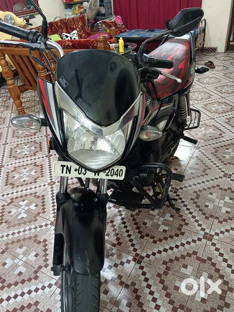 Honda CB Shine 2017 model bs4 third owner vehicle in good condition