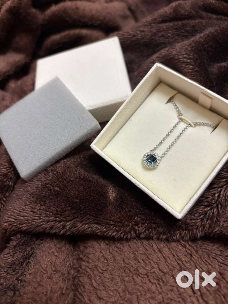 Swarovski Necklace – Original, Great Condition