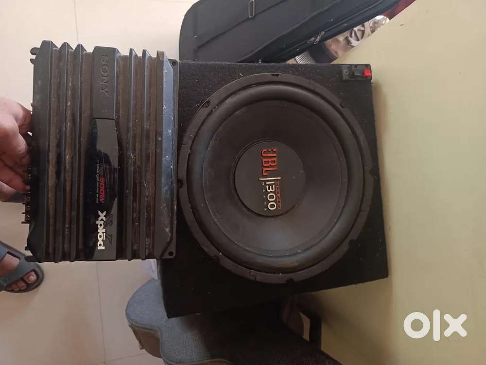 Jbl 1300w woofer and 500w 2+1 channel sony amplifier