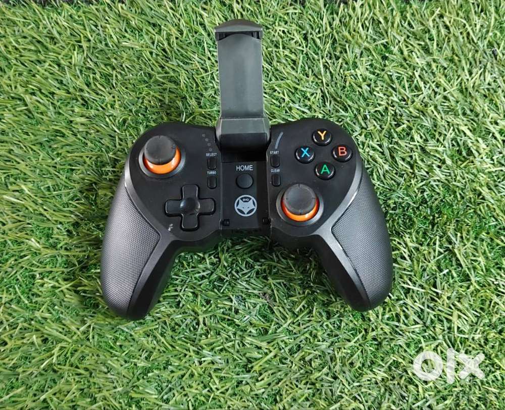 ◼ Amkette Evo GamePad Pro 4 Controller