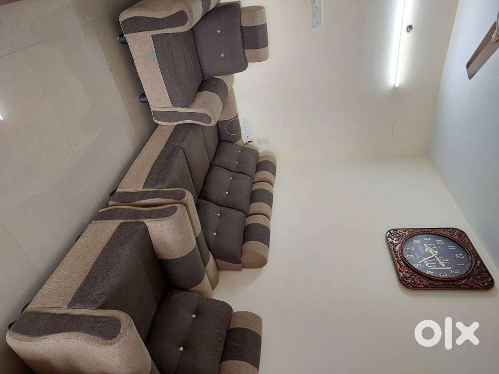 5 seater Sofa for sale!!