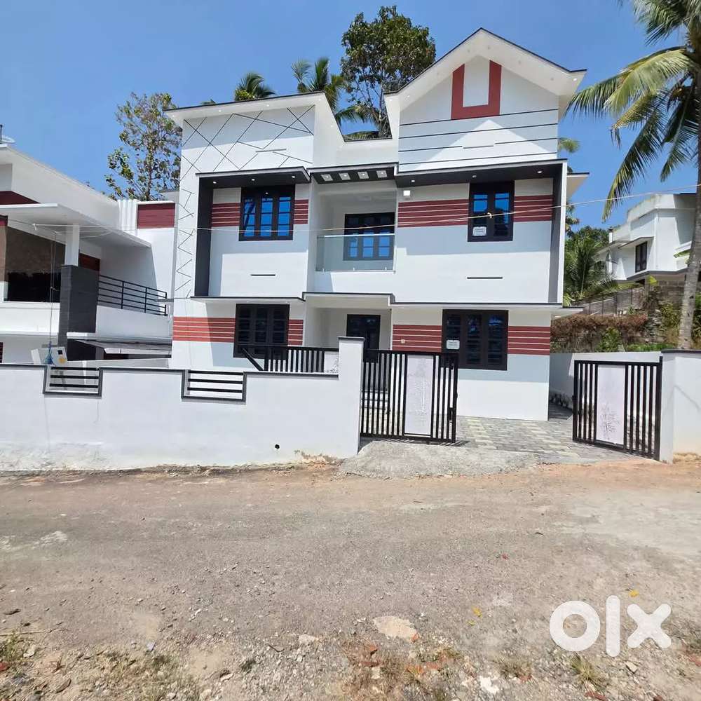 4 BHK KAZHAKOOTTAM CHANTHAVILA