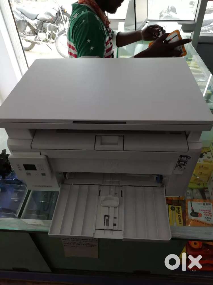 Sale printer new but tonar old h or HP lezar jet