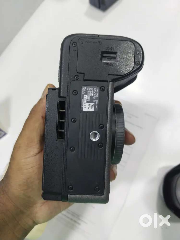 Sony FX 30 camera with sony gmaster 18-105 sell bill box with warranty