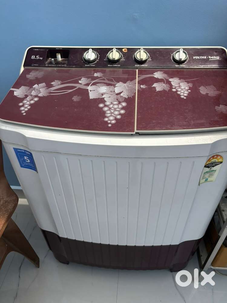 Voltas Semi automatic washing machine