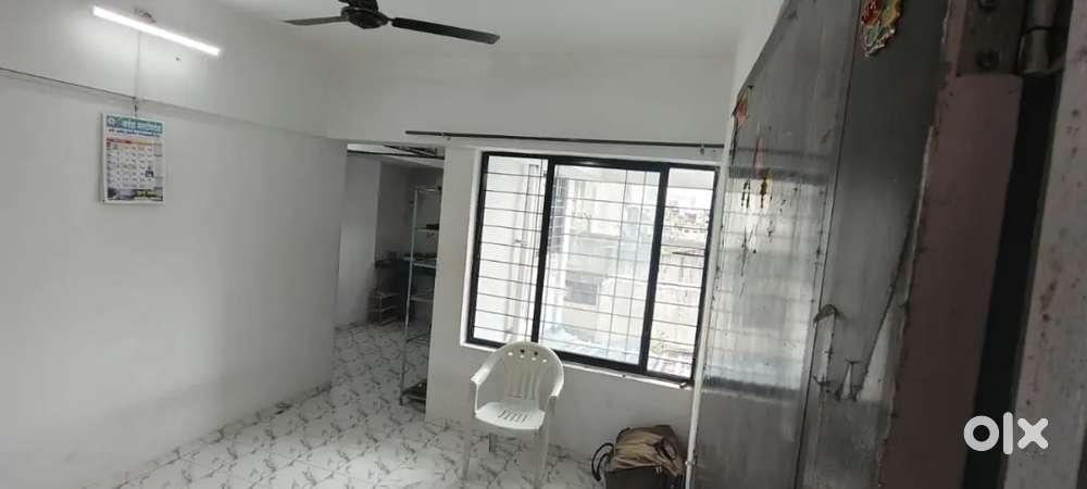 Vacancy for Female in flat, near mandai, near dagdushet ganpati