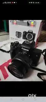 Canon M50 Mark II 15-45mm f3.5-6.3  STM Digital Zoom Camera (Black)
