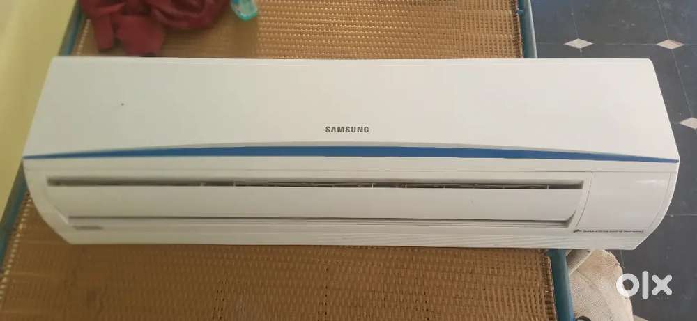 Samung air conditioner AC  running super cooling excellent condition