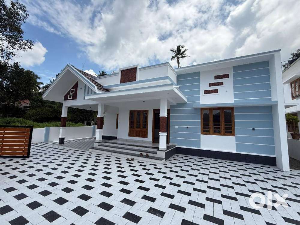 ഏറ്റുമാനൂർ - എറണാകുളം റോഡിൽ , മനം മയക്കുന്ന സൂപ്പർ വീട്