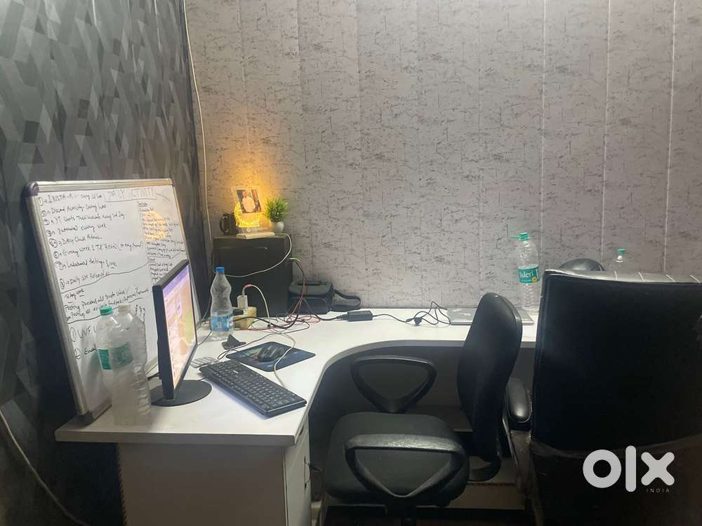 Hiring Female Computer Operator with Good English Skills