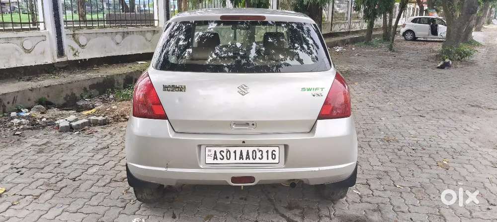 Maruti Suzuki Swift 2006 Petrol 87000 Km Driven