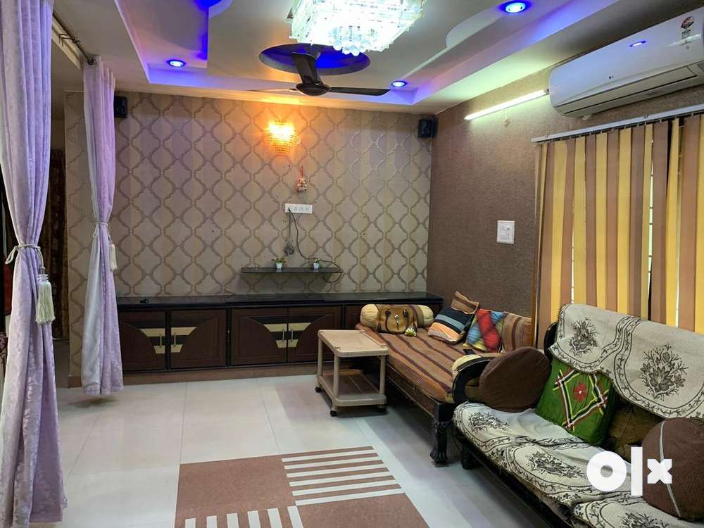 3 bedroom flat with full furniture for sale
