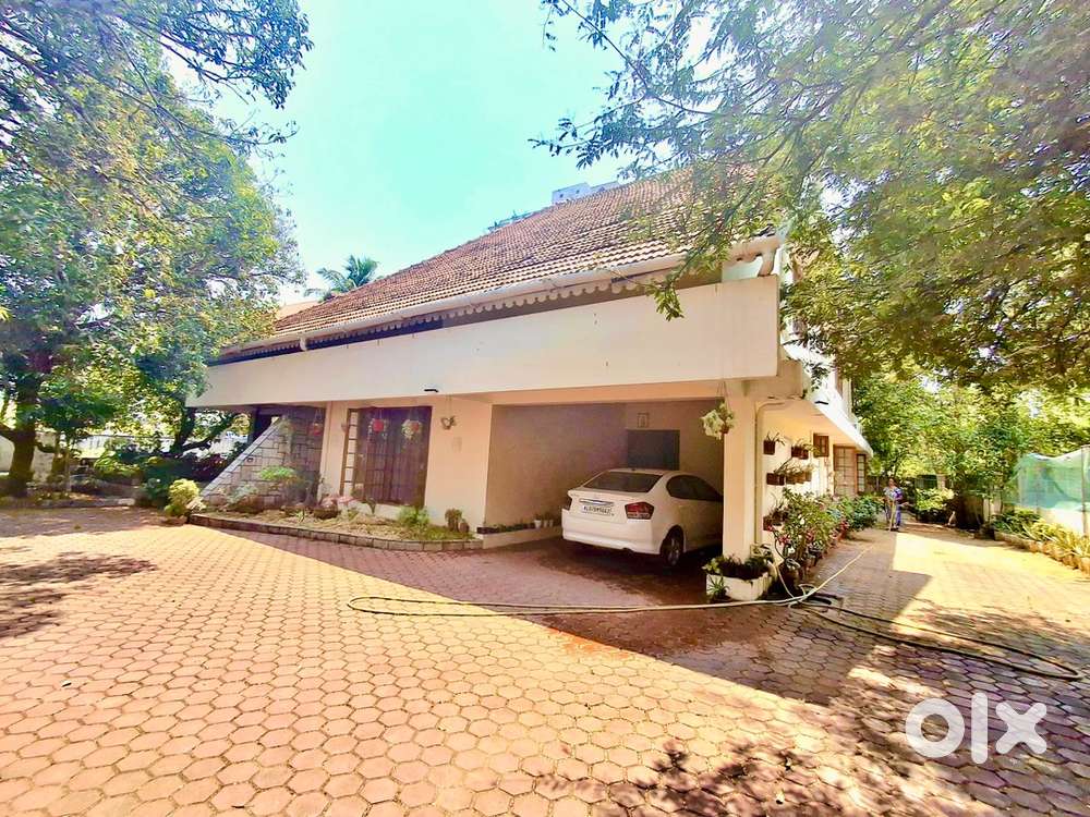 Palarivattom 26 cent 4000 sqft houfor sale