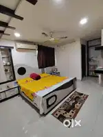 Need a girl roommate