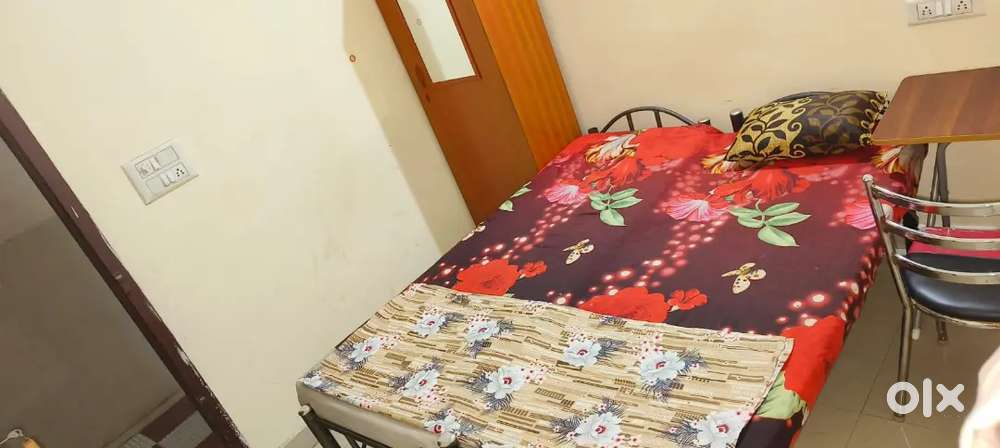 SLVR PG for gents Marathahalli