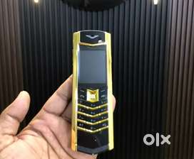 Vertu signature mobile under 7000 untouch piece