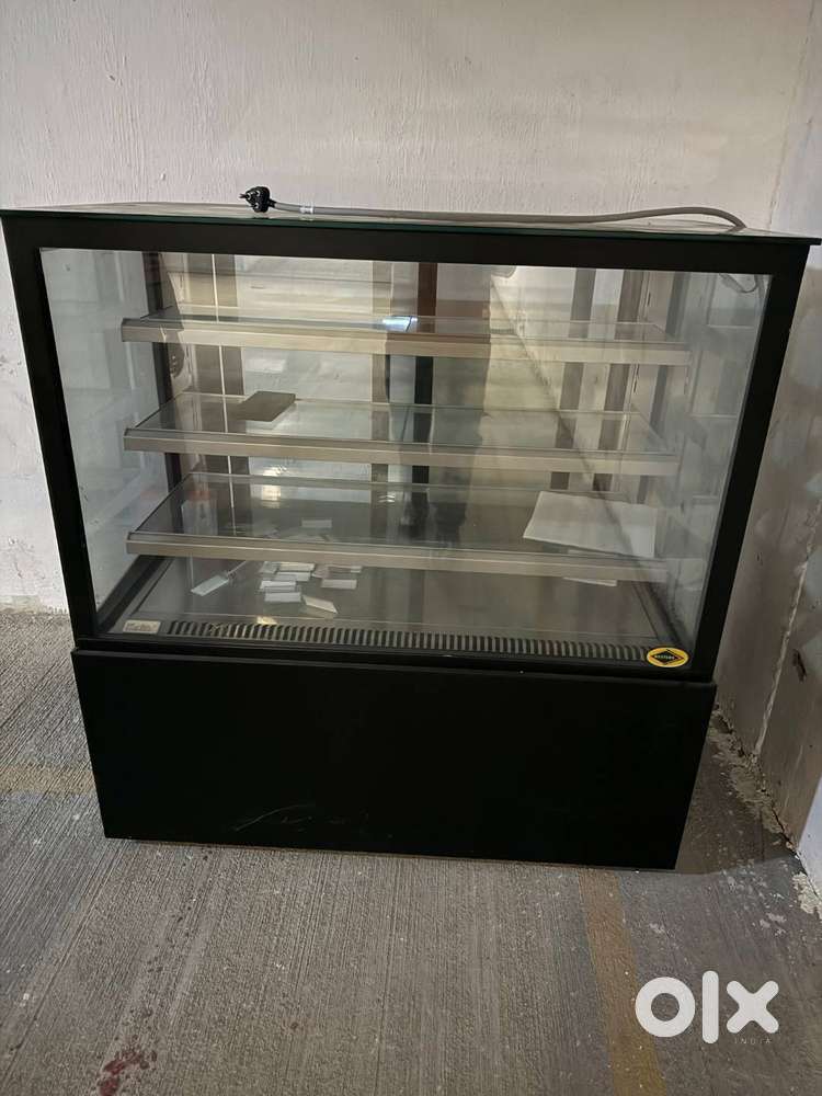 Pastry/Cake Cabinet Refrigeration 500L, June 2024