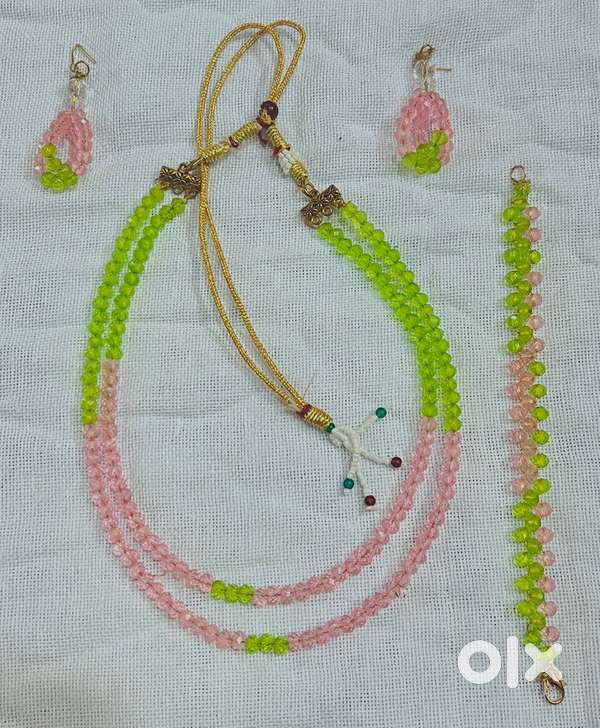 Fancy Glass Beads Choker Necklace earring and bracelat