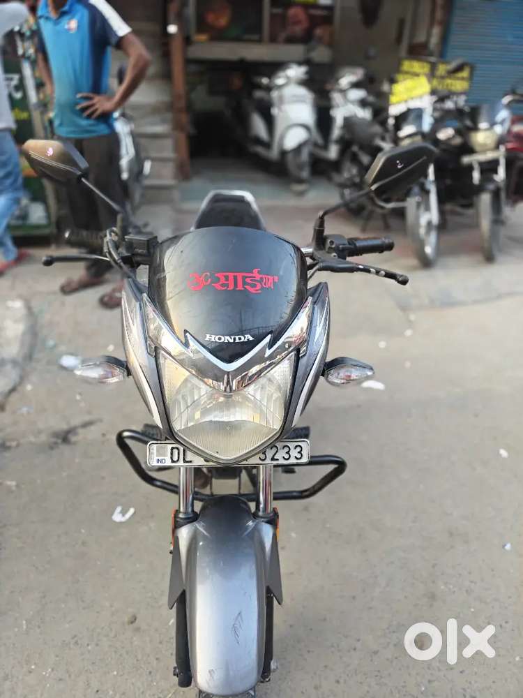 DURGA MOTORS SHOP UTTAM NAGAR NEAR METRO PILLAR NO 670