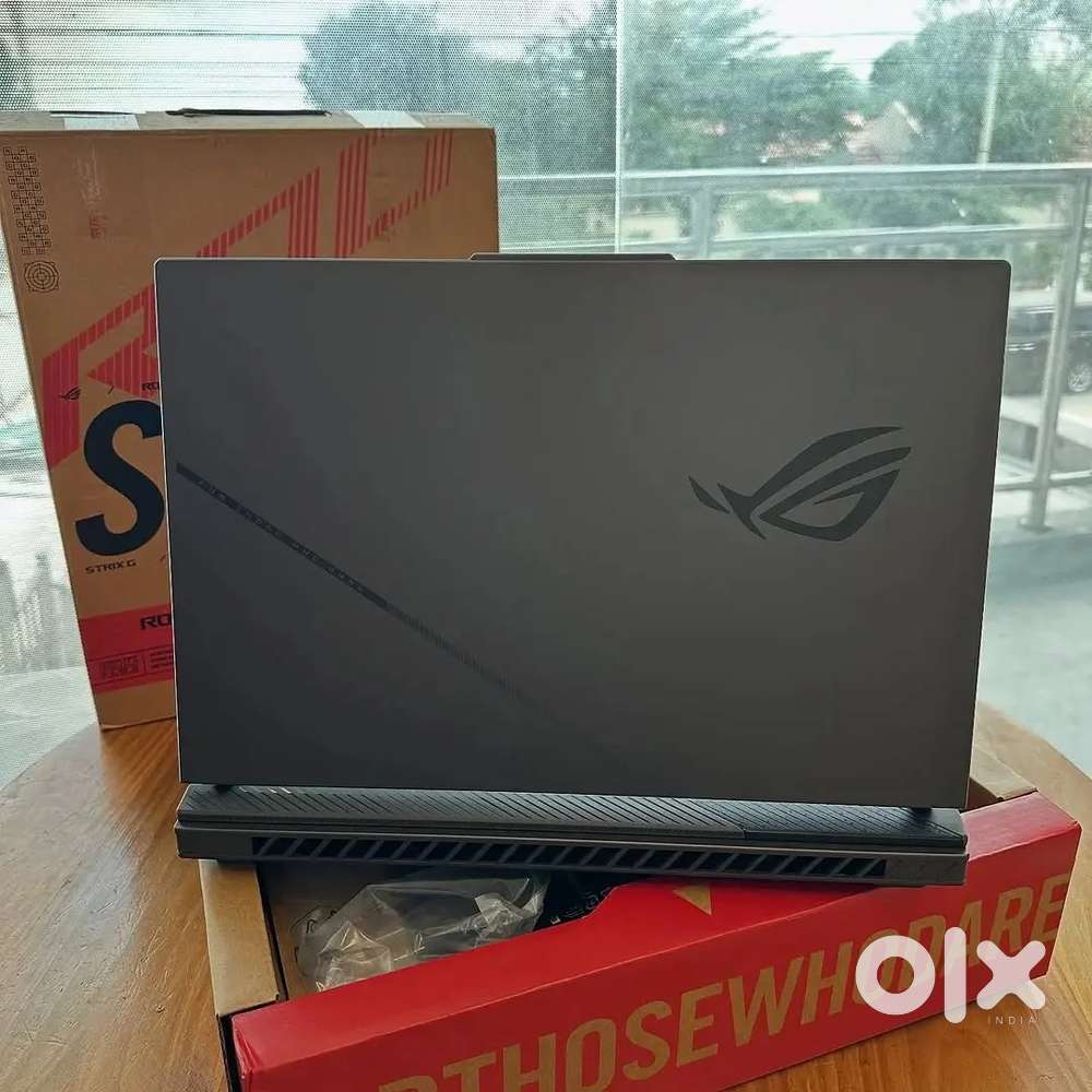ROG Strix G16, Gaming Laptop, Intel Core Ultra 9 RTX 5080 GPU 32GB 1TB