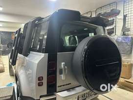 Land rover defender ladder and box