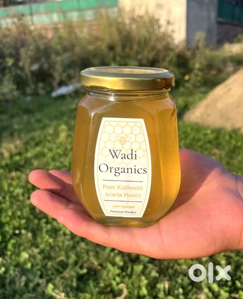 Pure kashmiri acacia honey