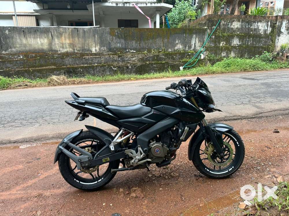 bs3 black ns200