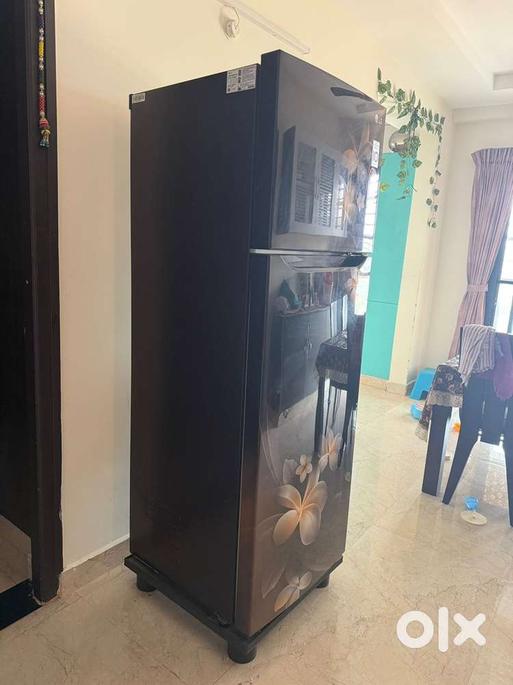 LG Smart Refrigerator 308 Litres