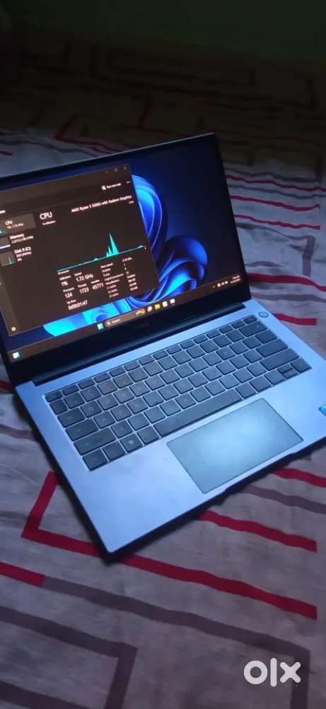 Honor laptop