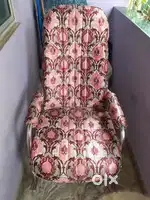 Pink mirror, Rocking chair