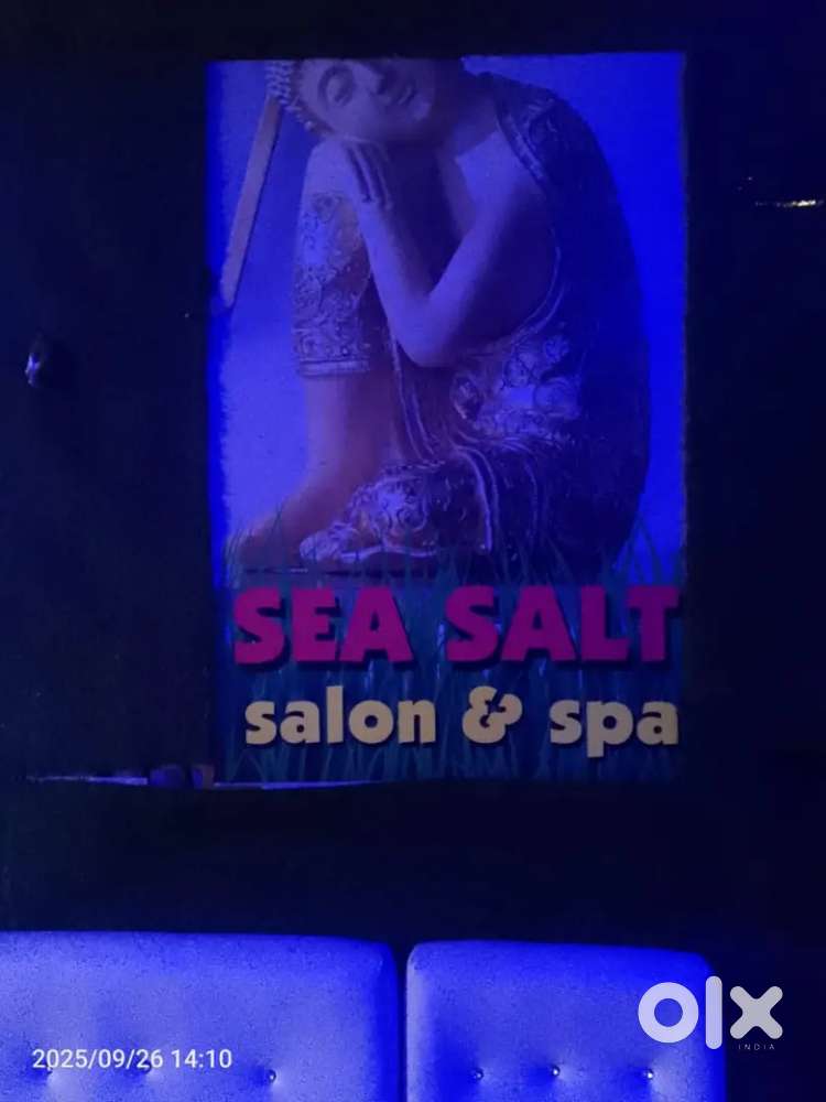 We need a female therapist for spa