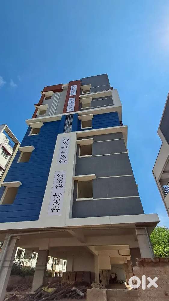 Low budget flat for sale in madhurawada