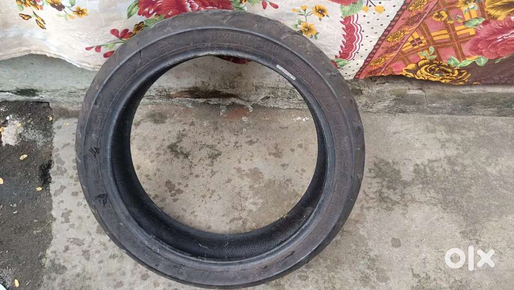 R15 v4 back tyre