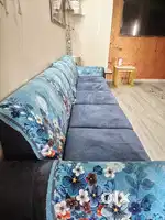 6 seater sofa with tea table