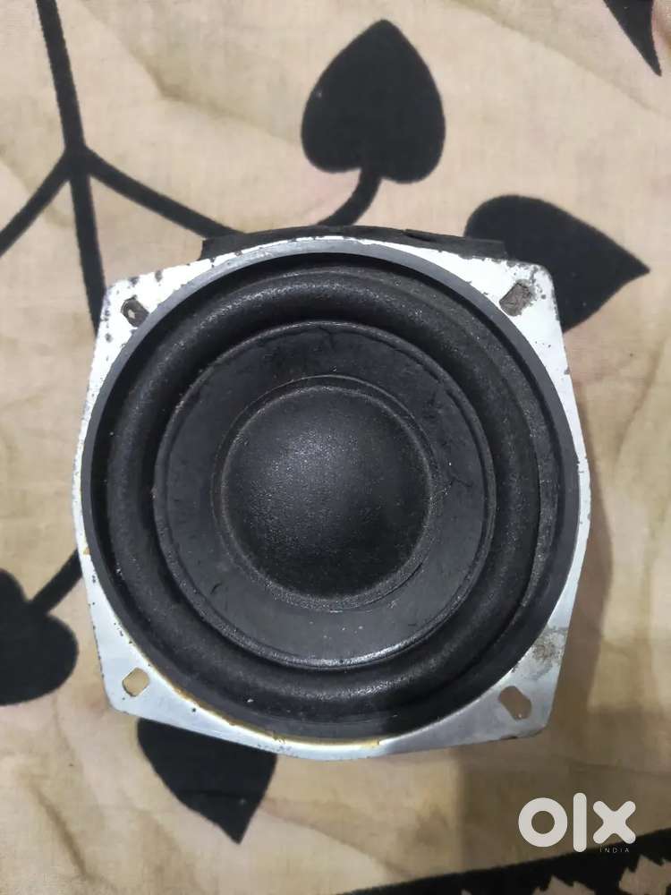 Like new 4in woffer spekar