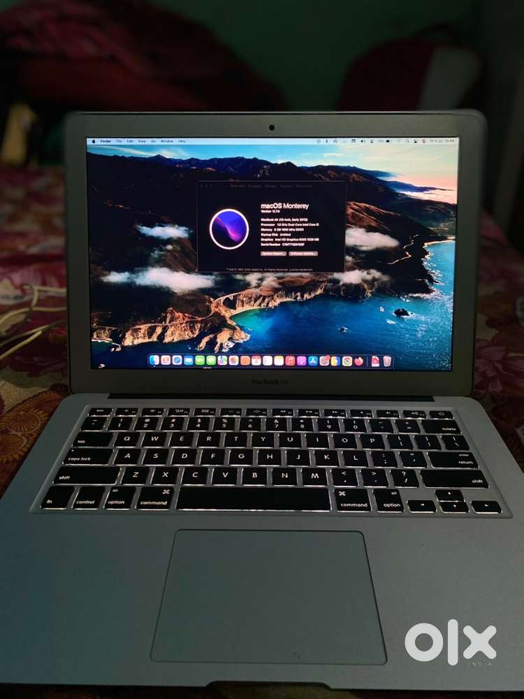 Macbook air 2016 model 8/128