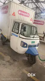 Driving 3 wheel electric vehicle