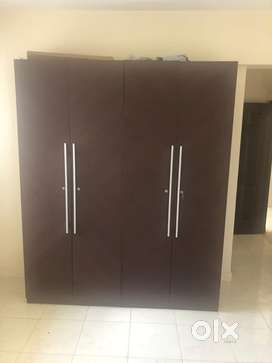 wardrobe 4 door (7 feet height * 5 feet wide)