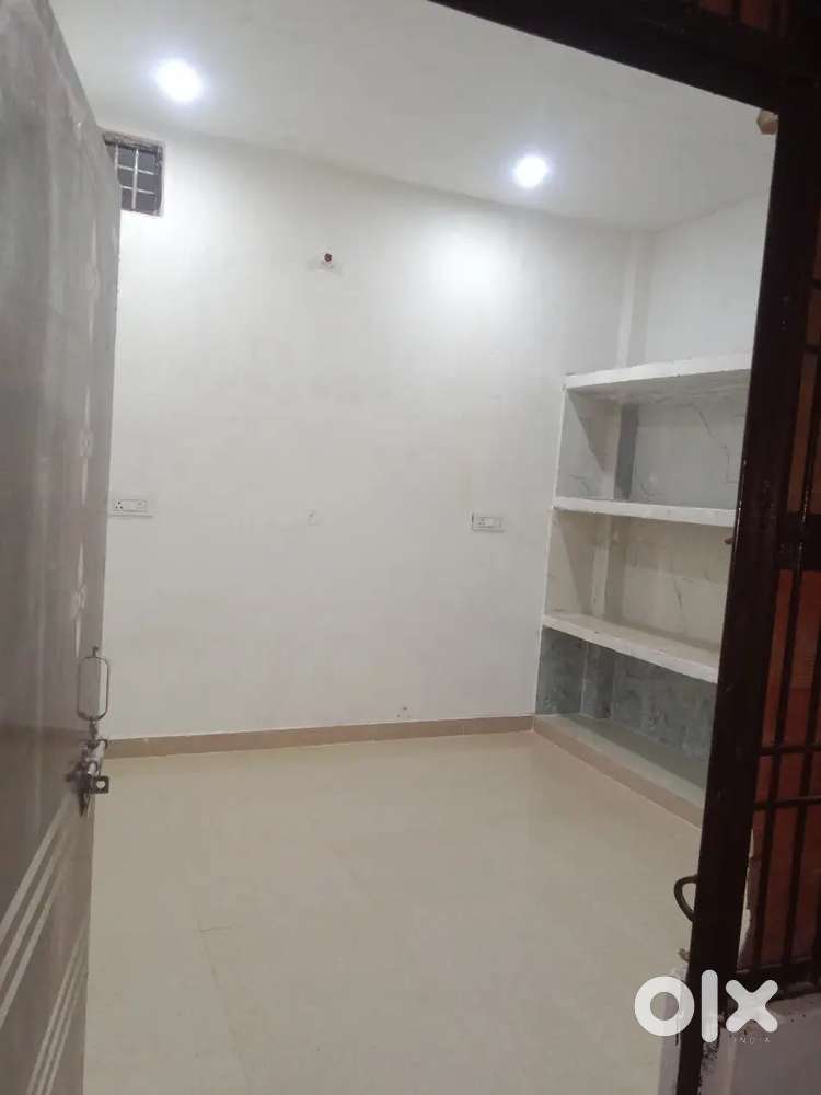 2 bhk flat for rent in good condition